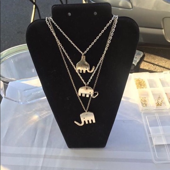 Meet your Posher, Carol - Picture 2 of 7